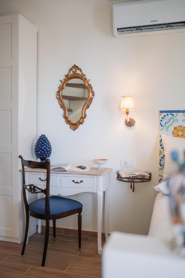 Ottaviano Suite - Elegante Attico Vista Mare Taormina Eksteriør billede